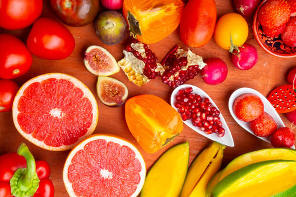 Os benefícios do betacaroteno e do licopeno para a pele